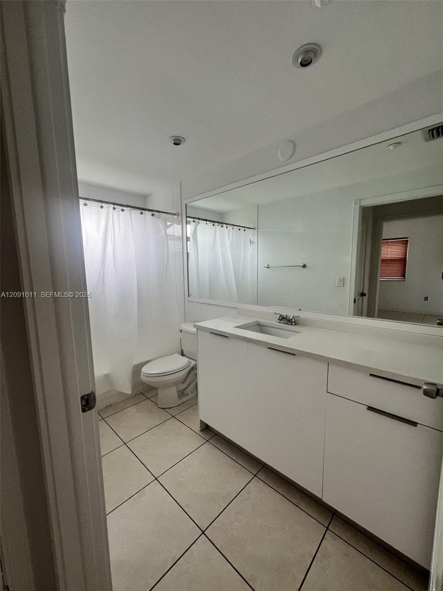 CAPTIVA CONDO B · #401 in Doral - Photo 18