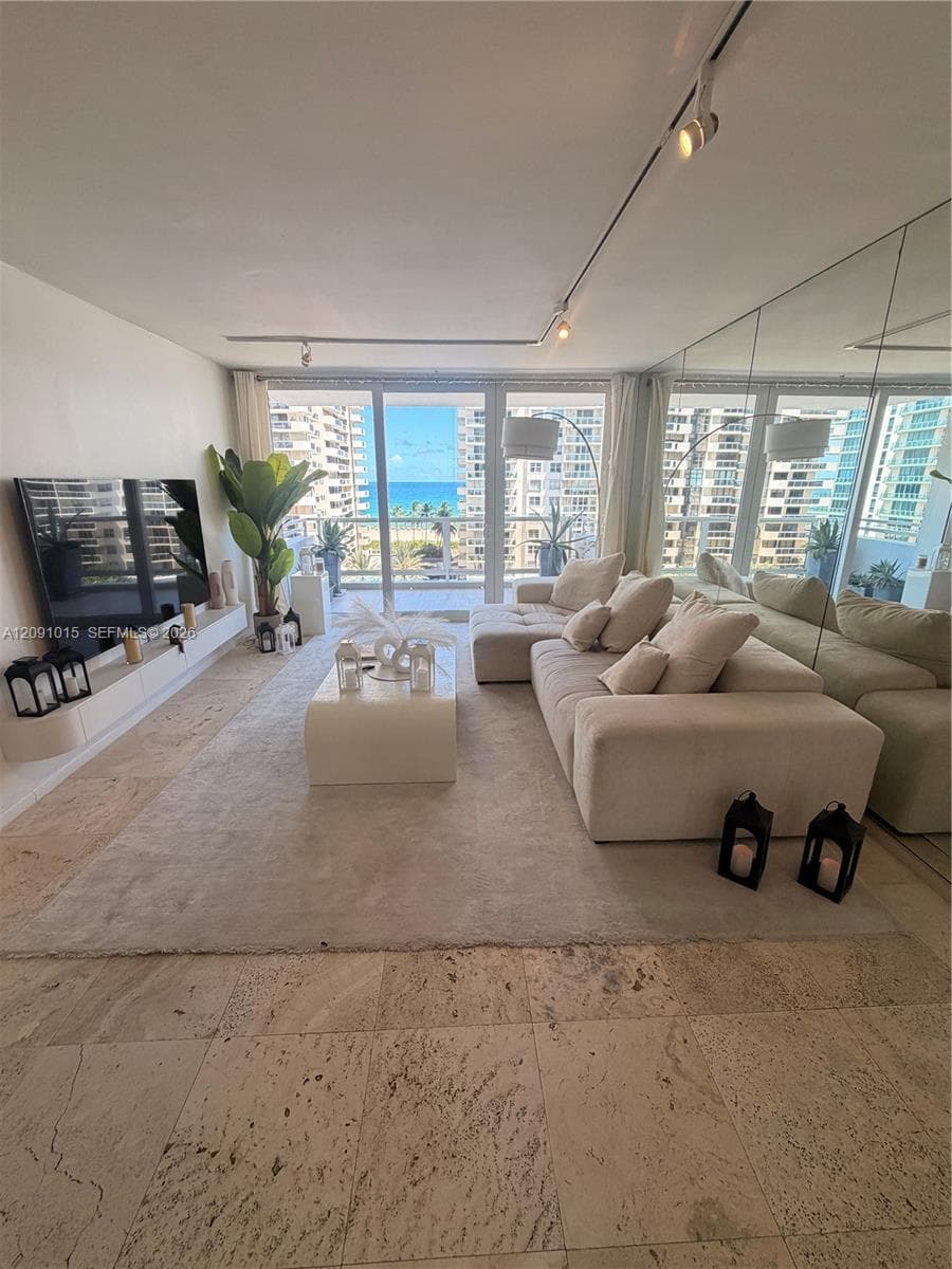SEACOAST 5700 CONDO · #9B in Miami Beach - Photo 1