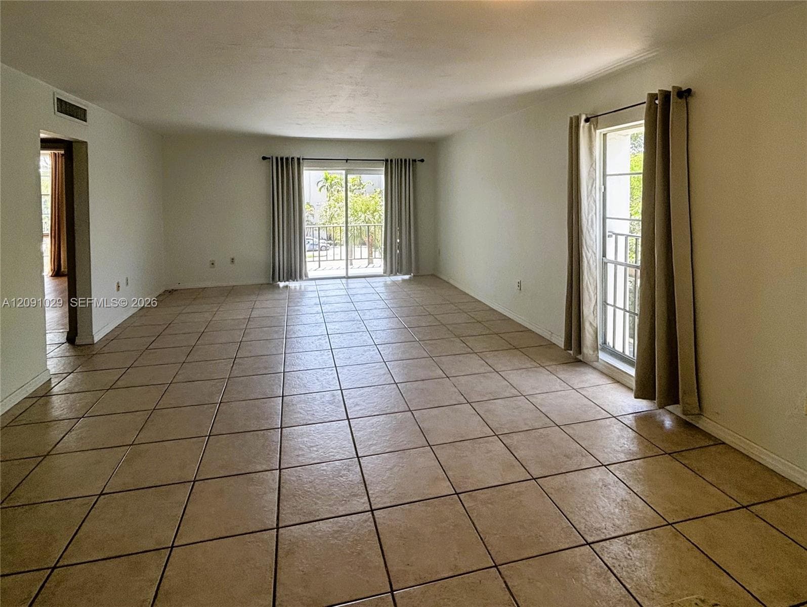 Dadeland Grove · #A310 in Pinecrest - Photo 2