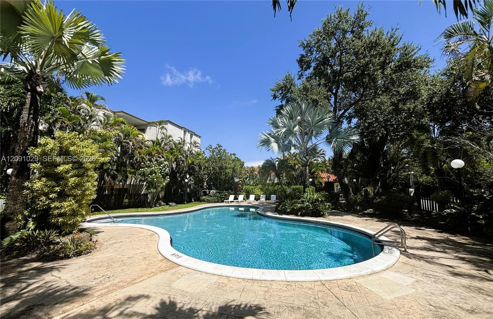 Dadeland Grove · #A310 in Pinecrest - Photo 1