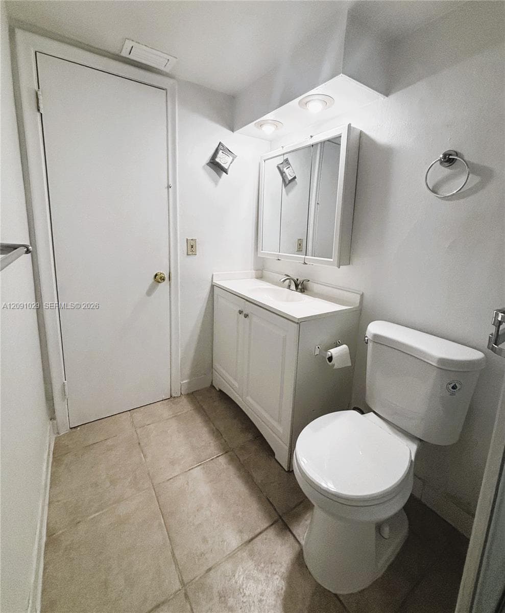 Dadeland Grove · #A310 in Pinecrest - Photo 11