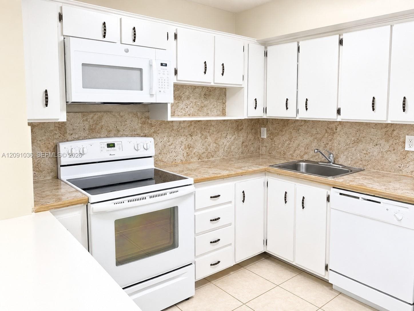 CARIBBEAN BREEZE CONDO · #404 in Sunny Isles Beach - Photo 6