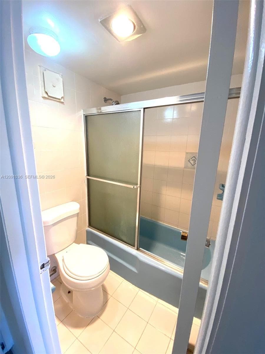 CARIBBEAN BREEZE CONDO · #404 in Sunny Isles Beach - Photo 9