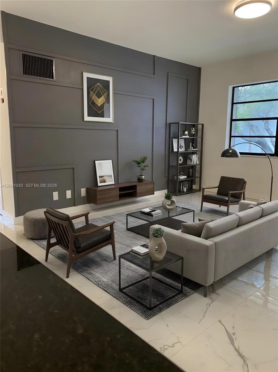 EVERETT ARMS CONDO · #616 in Pompano Beach - Photo 2