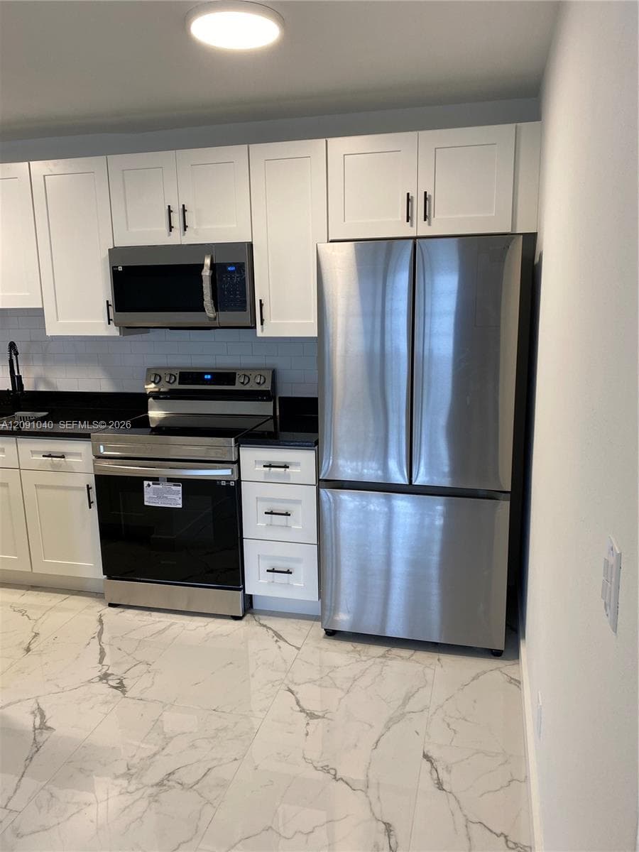EVERETT ARMS CONDO · #616 in Pompano Beach - Photo 5