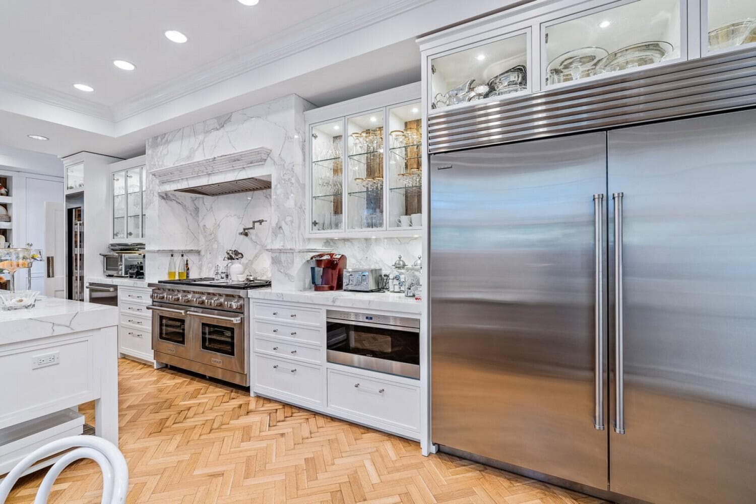 12-KITCHEN