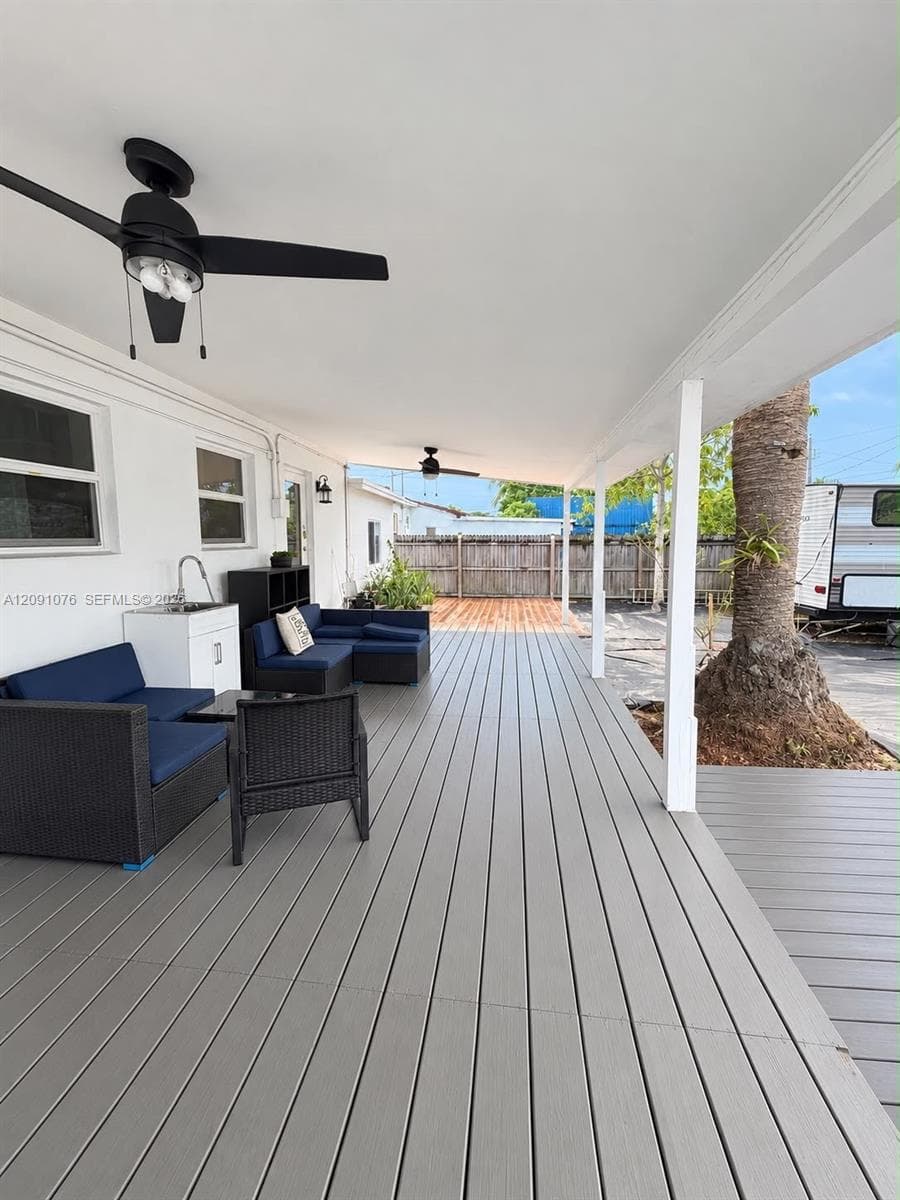 2331 Mckinley St photo 6