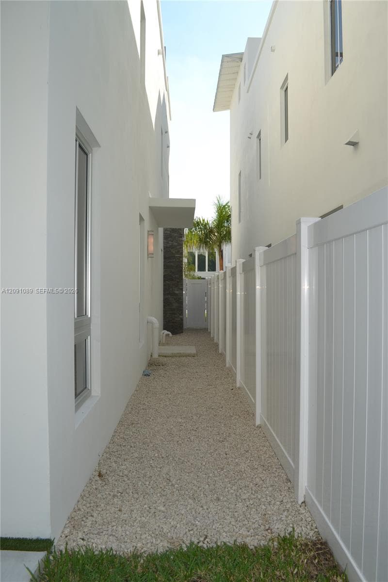 8241 NW 34th Dr photo 11
