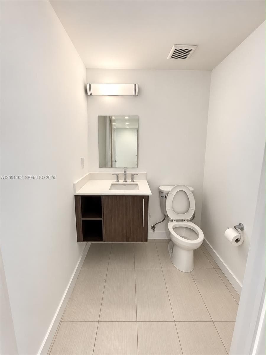 GRAND BAY COMMONS SOUTH · #409 in Doral - Photo 11