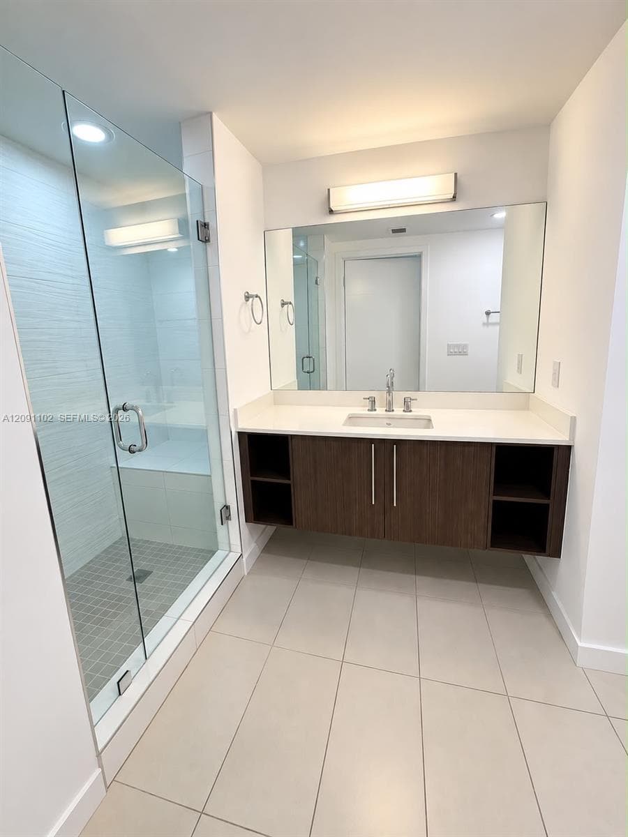 GRAND BAY COMMONS SOUTH · #409 in Doral - Photo 8