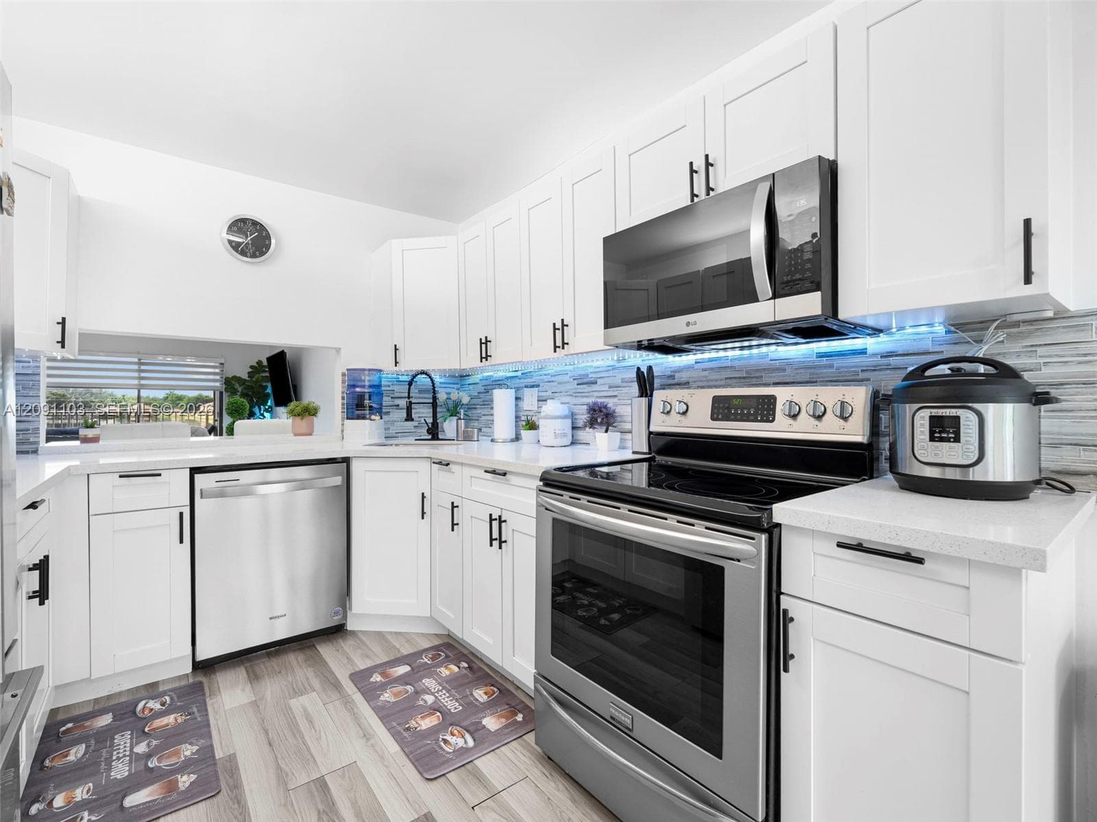 MISTY LAKE CONDO · #203 in Miami Gardens - Photo 2