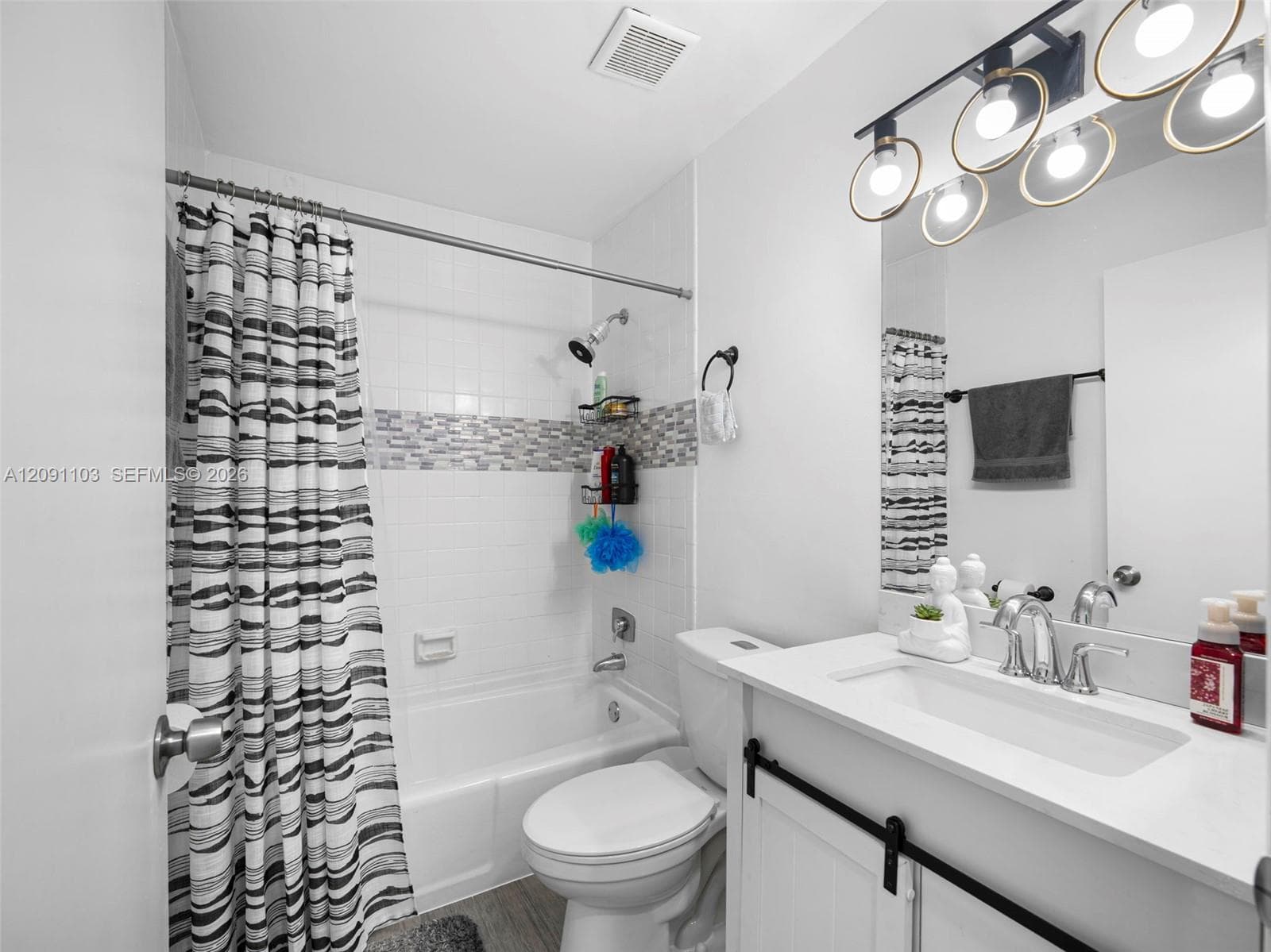 MISTY LAKE CONDO · #203 in Miami Gardens - Photo 7