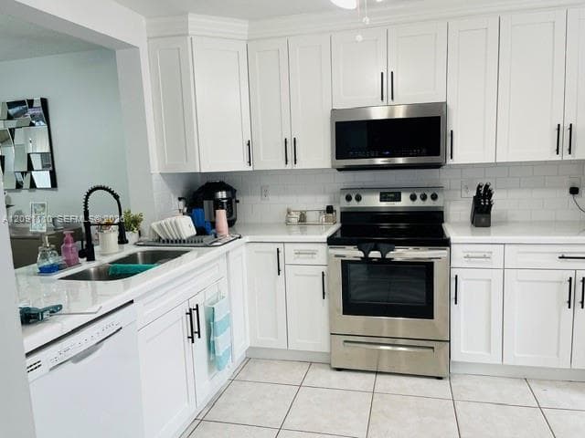 8818 SW 113th Place Cir E #. photo 3