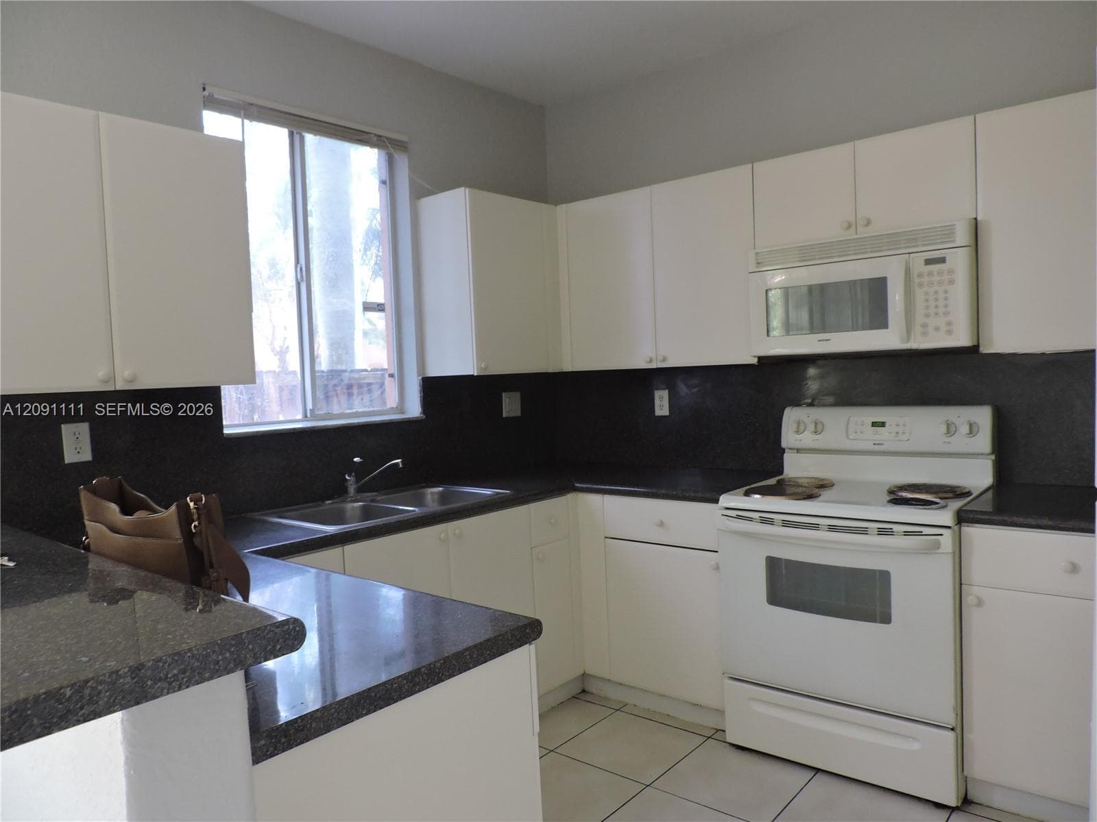 1408 SE 26th Ct #312 photo 12
