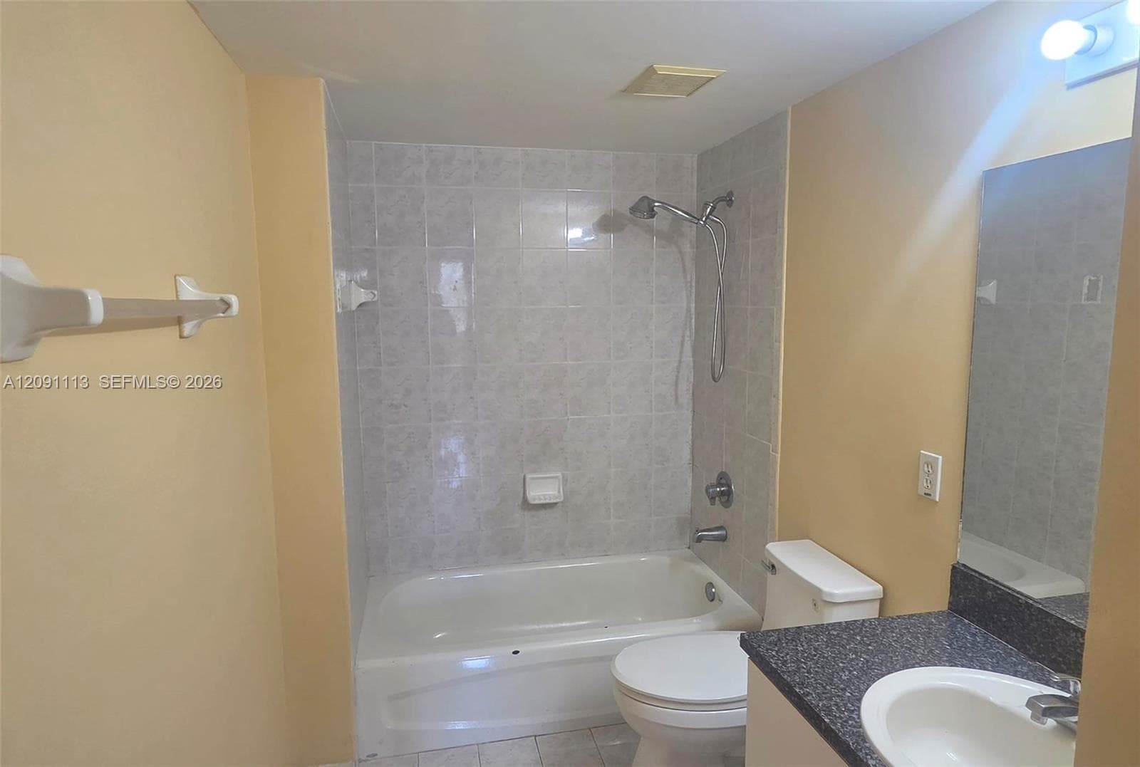 KEYSTONE COURTS CONDO · #E213 in Miami - Photo 9