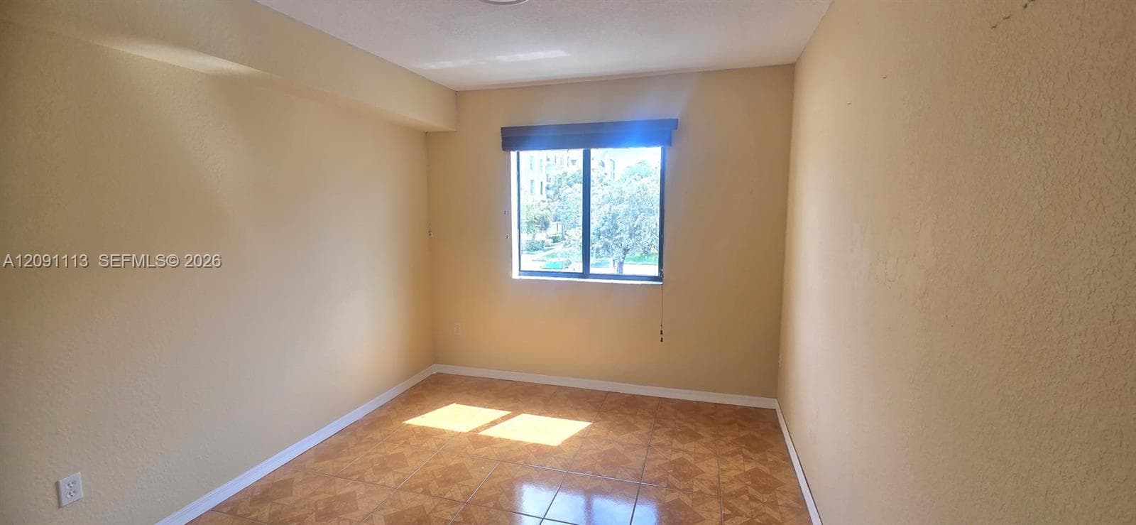 KEYSTONE COURTS CONDO · #E213 in Miami - Photo 10