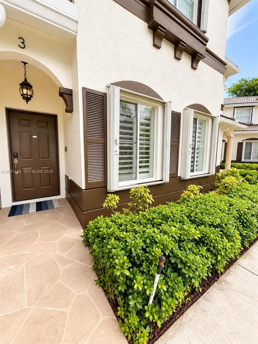 CENTURY PARK CONDO · #3 in Miami - Photo 3
