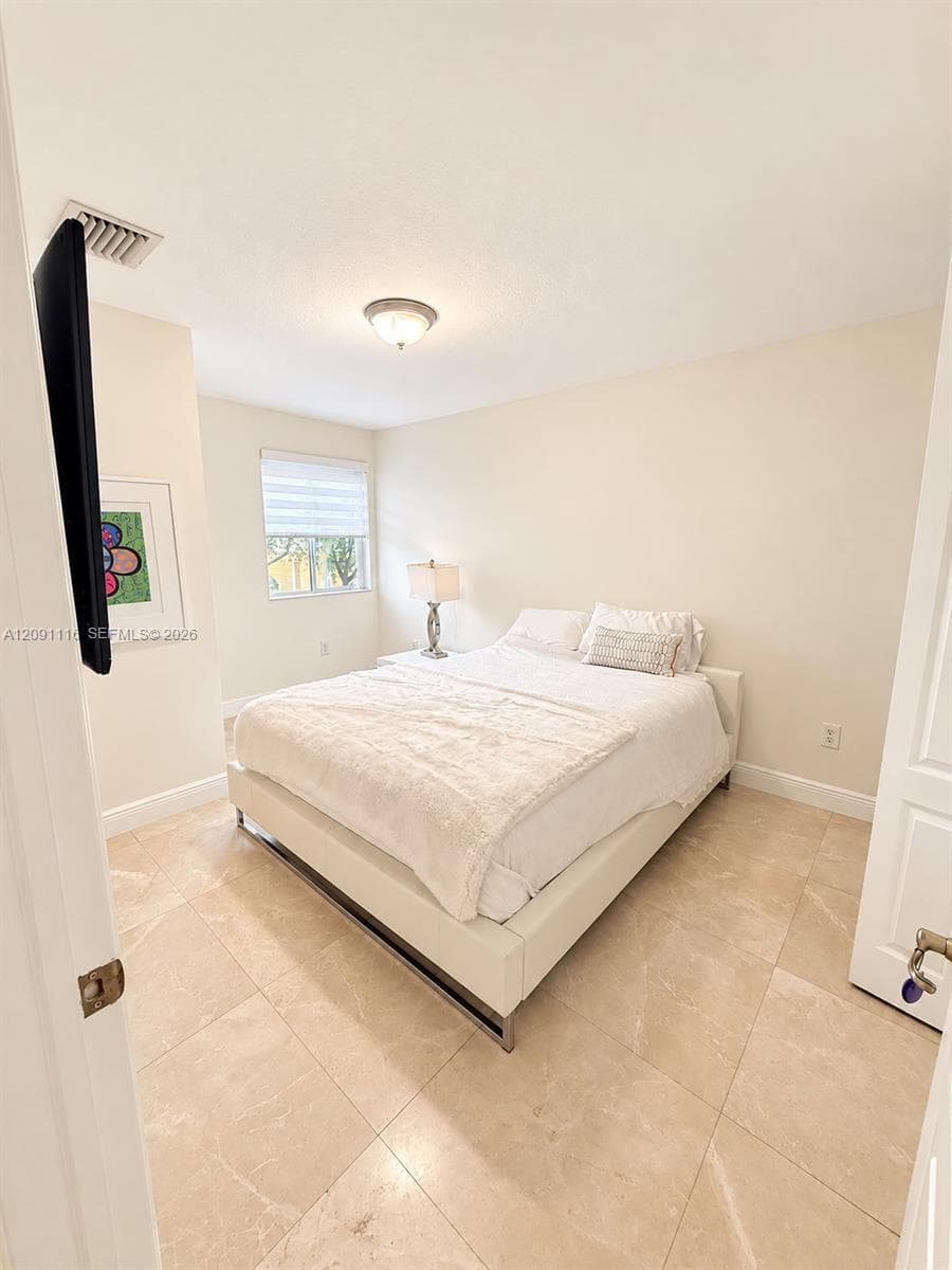 CENTURY PARK CONDO · #3 in Miami - Photo 30