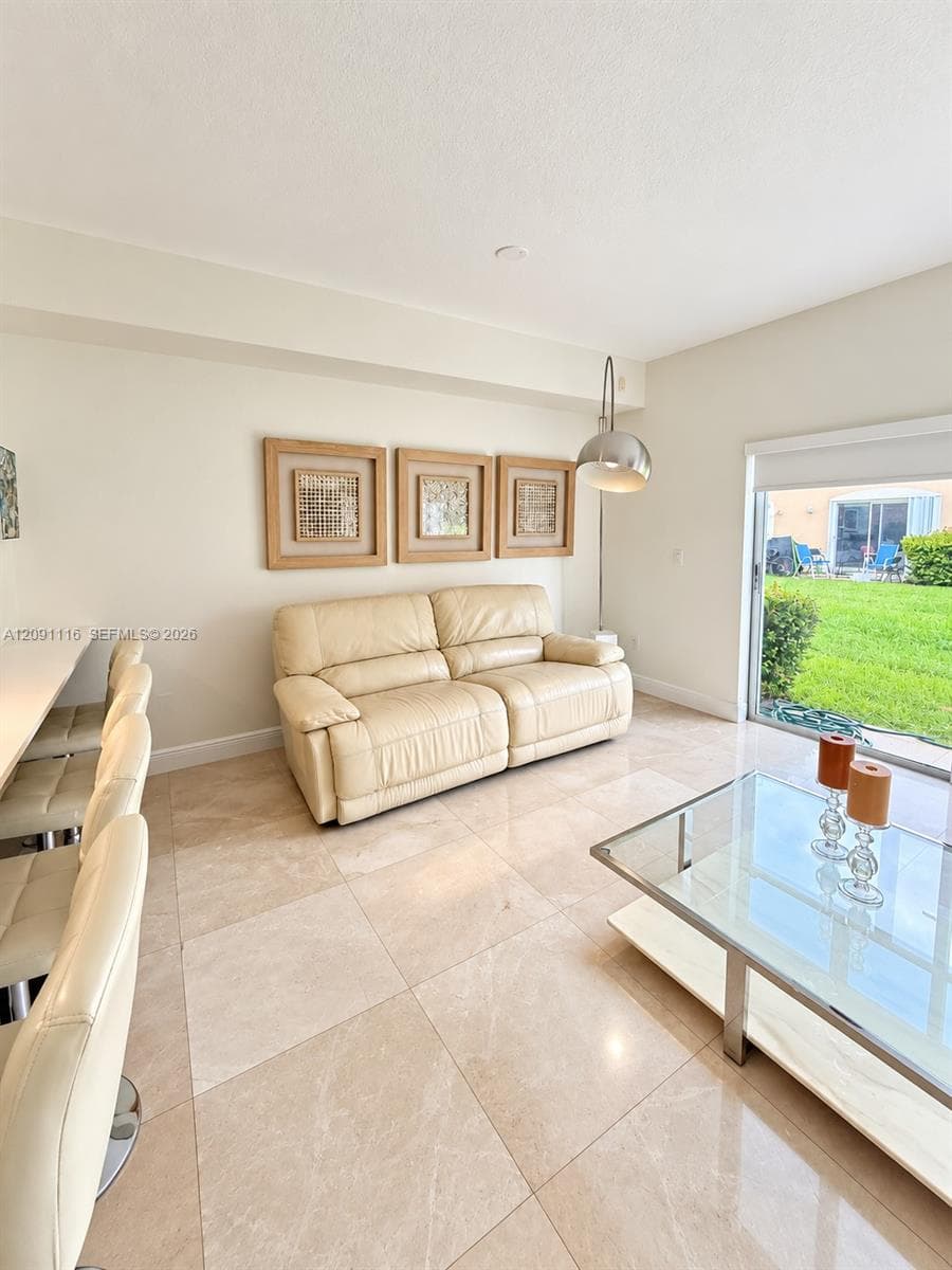 CENTURY PARK CONDO · #3 in Miami - Photo 14