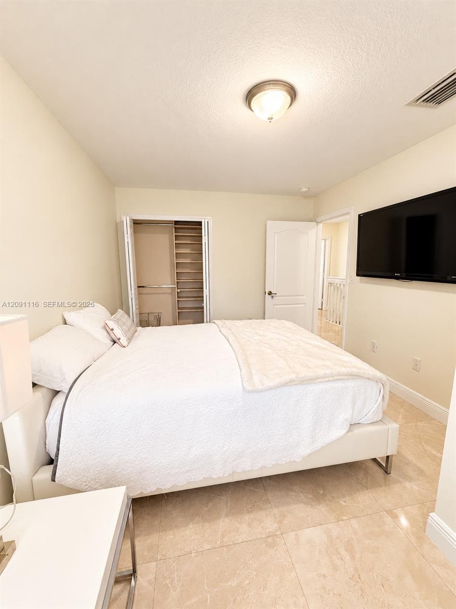 CENTURY PARK CONDO · #3 in Miami - Photo 31