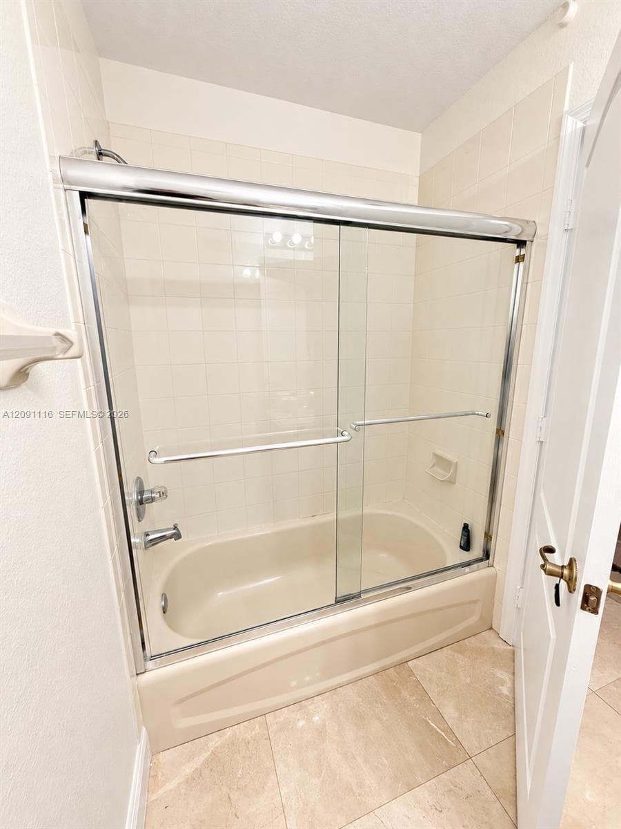 CENTURY PARK CONDO · #3 in Miami - Photo 29