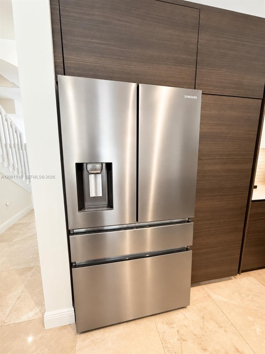 CENTURY PARK CONDO · #3 in Miami - Photo 8