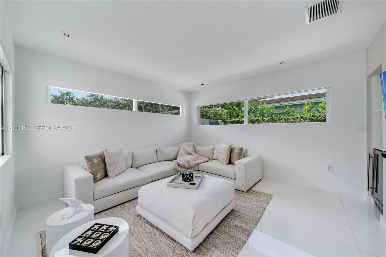 475 Woodcrest Rd photo 15