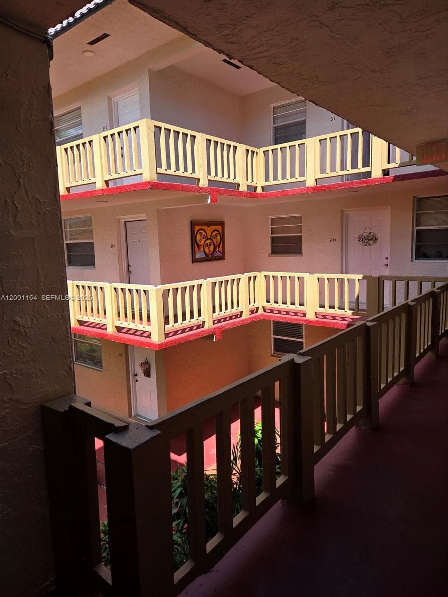 ROYAL PALM GARDENS CONDO · #222 in Hialeah - Photo 3