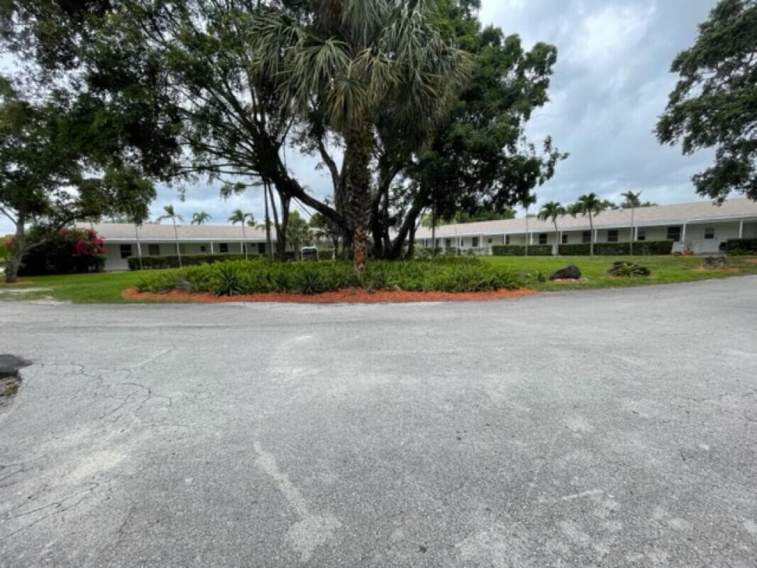 3000 Nw 5th Avenue #15