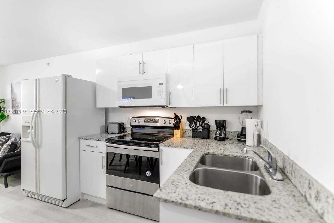 LAWRENCE ESTATE LAND CO · #202 in Miami - Photo 6