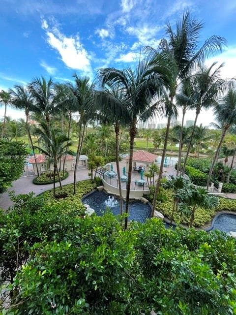 TURNBERRY ON THE GREEN CO · #302 in Aventura - Photo 3