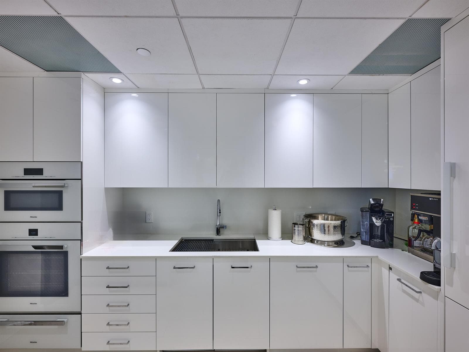 Community Club Summer Kitchen