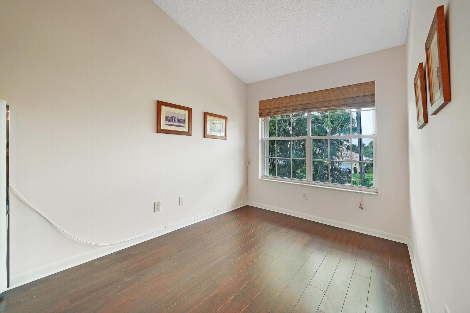 Primary Bedroom sitting room