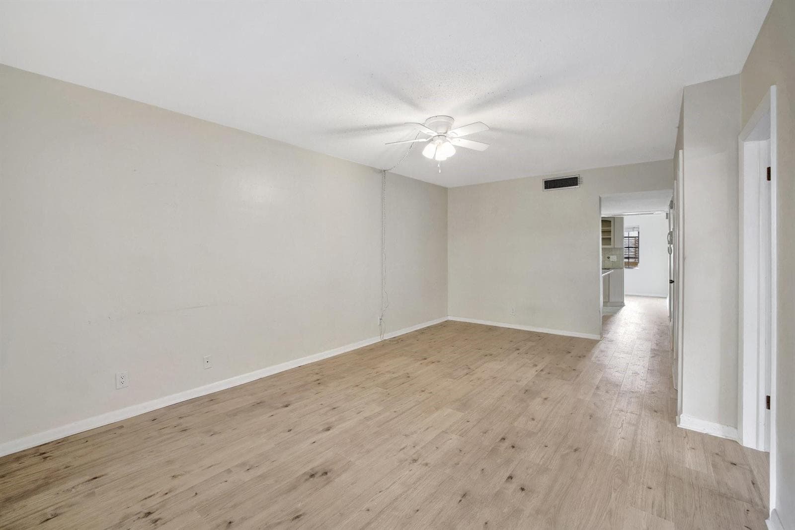 Living/Dining Area