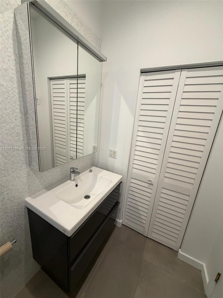OCEAN VILLAGE CONDO · #4024 in Key Biscayne - Photo 17