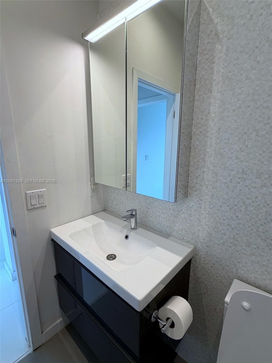 OCEAN VILLAGE CONDO · #4024 in Key Biscayne - Photo 22