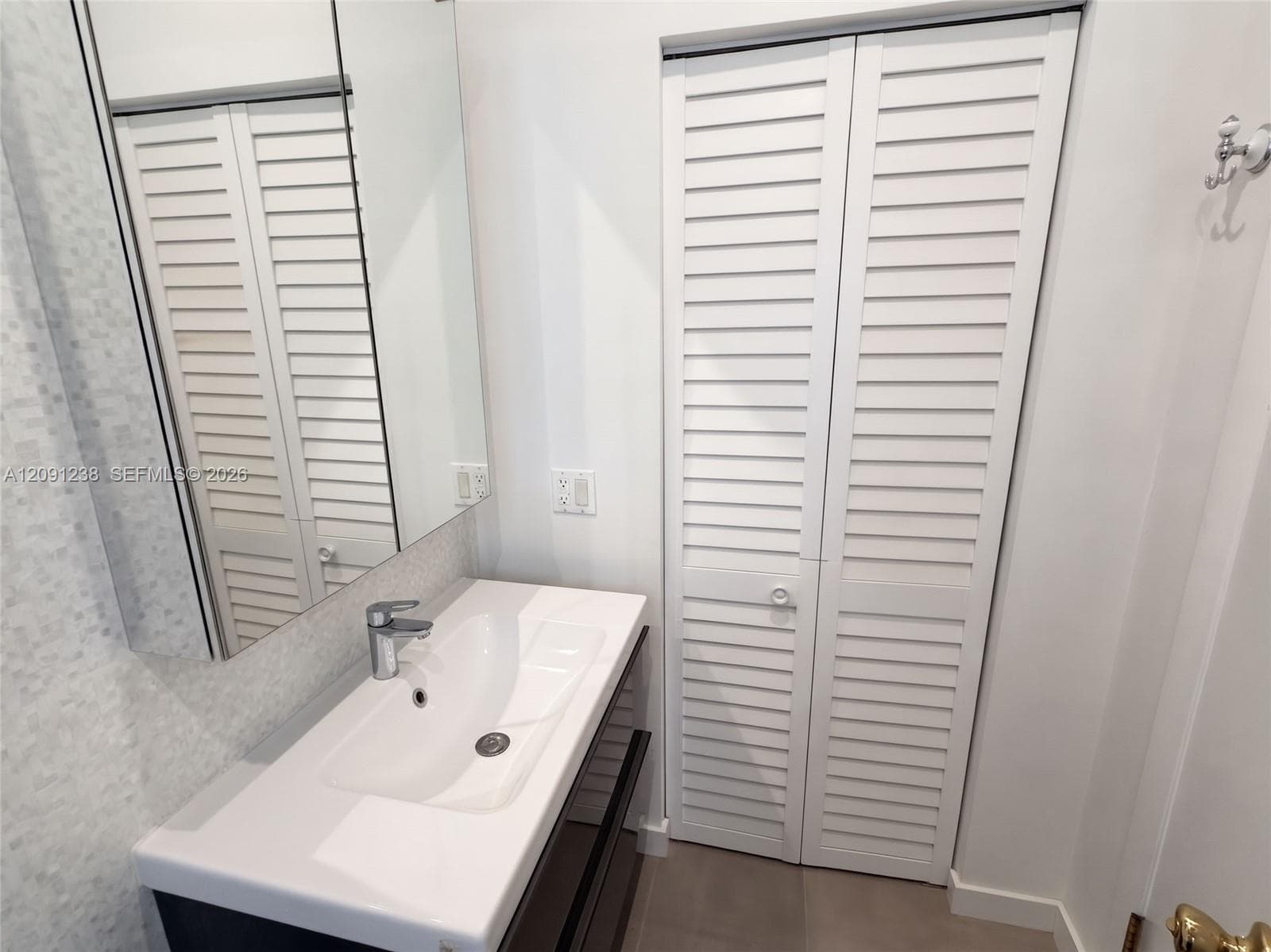 OCEAN VILLAGE CONDO · #4024 in Key Biscayne - Photo 19