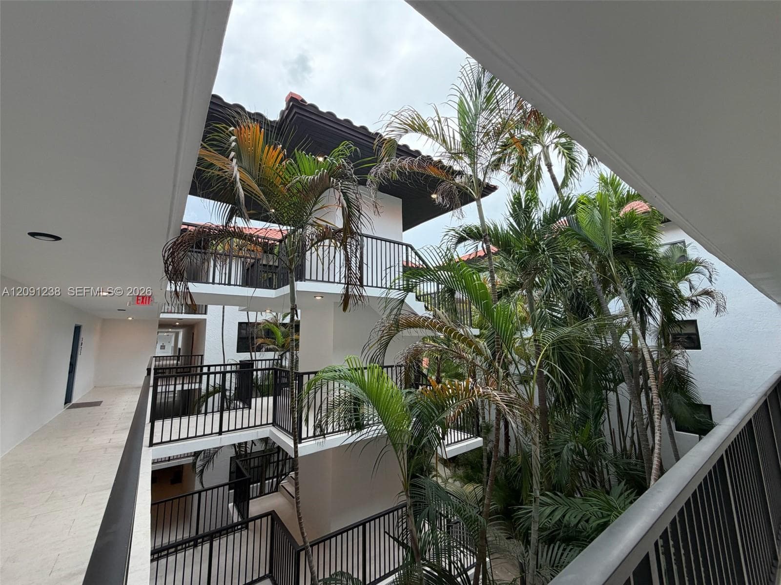 OCEAN VILLAGE CONDO · #4024 in Key Biscayne - Photo 35