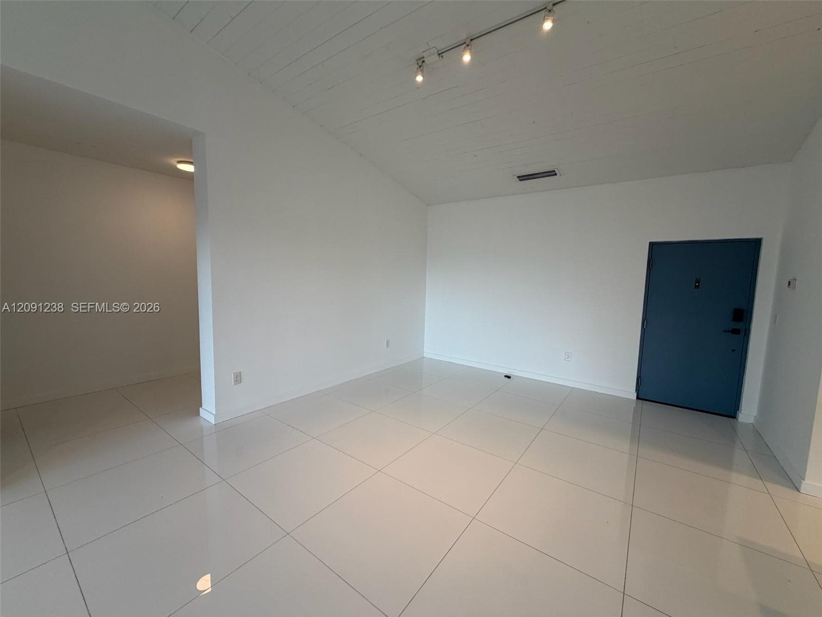 OCEAN VILLAGE CONDO · #4024 in Key Biscayne - Photo 8