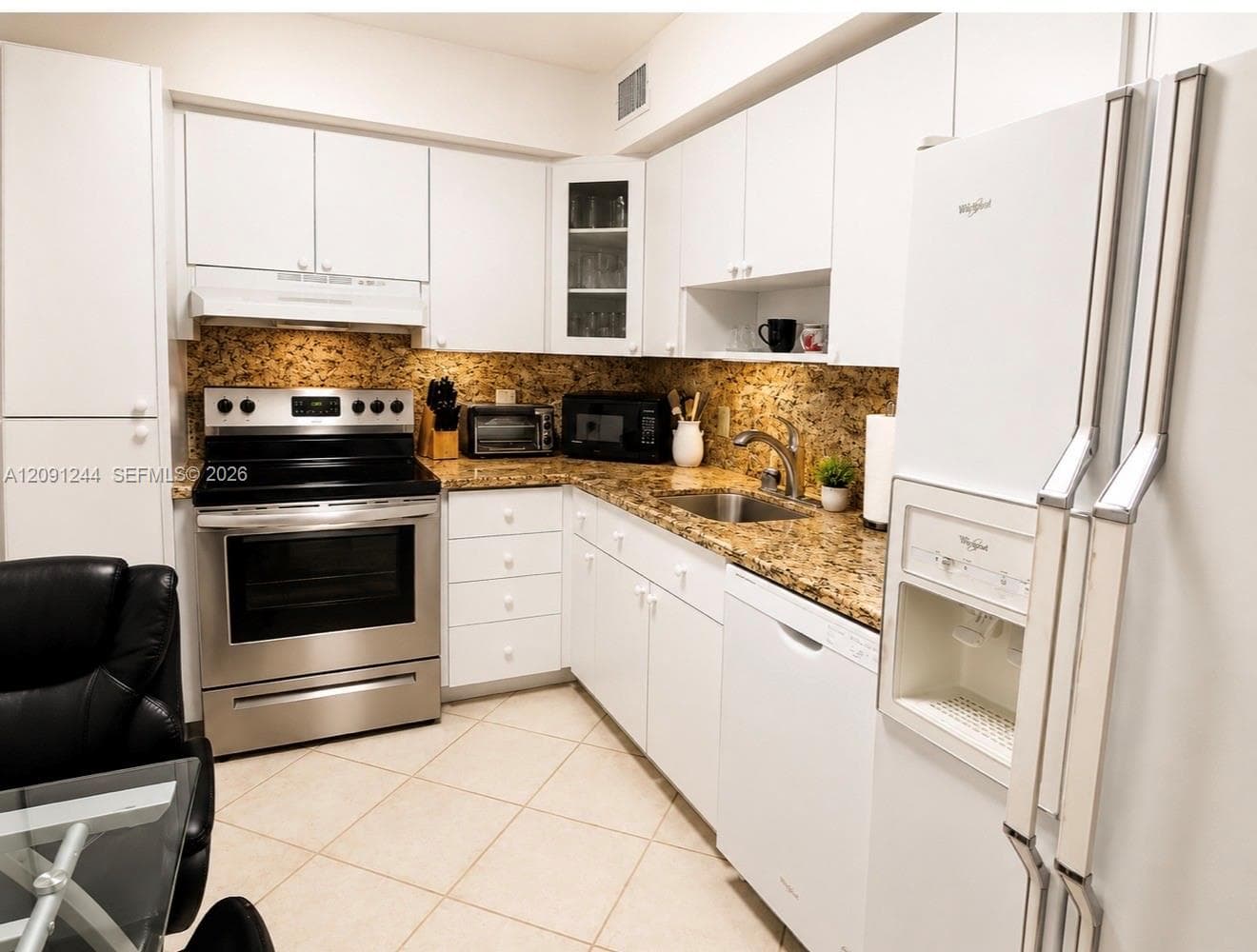 HEMISPHERES CONDO OS · #15K in Hallandale Beach - Photo 1
