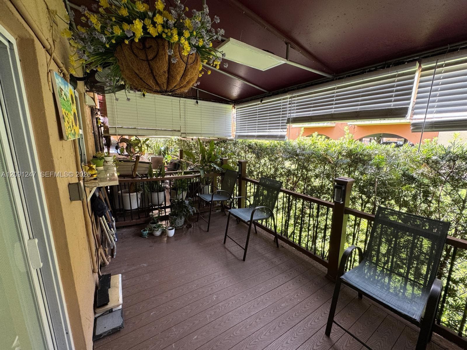 1305 W 53rd St #102 photo 17