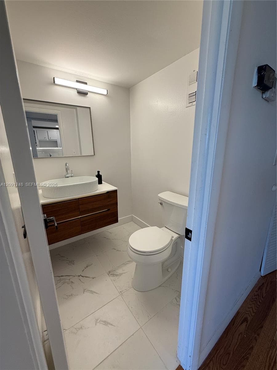 WATERGATE CONDOMINIUM NO · #212 in Hollywood - Photo 3