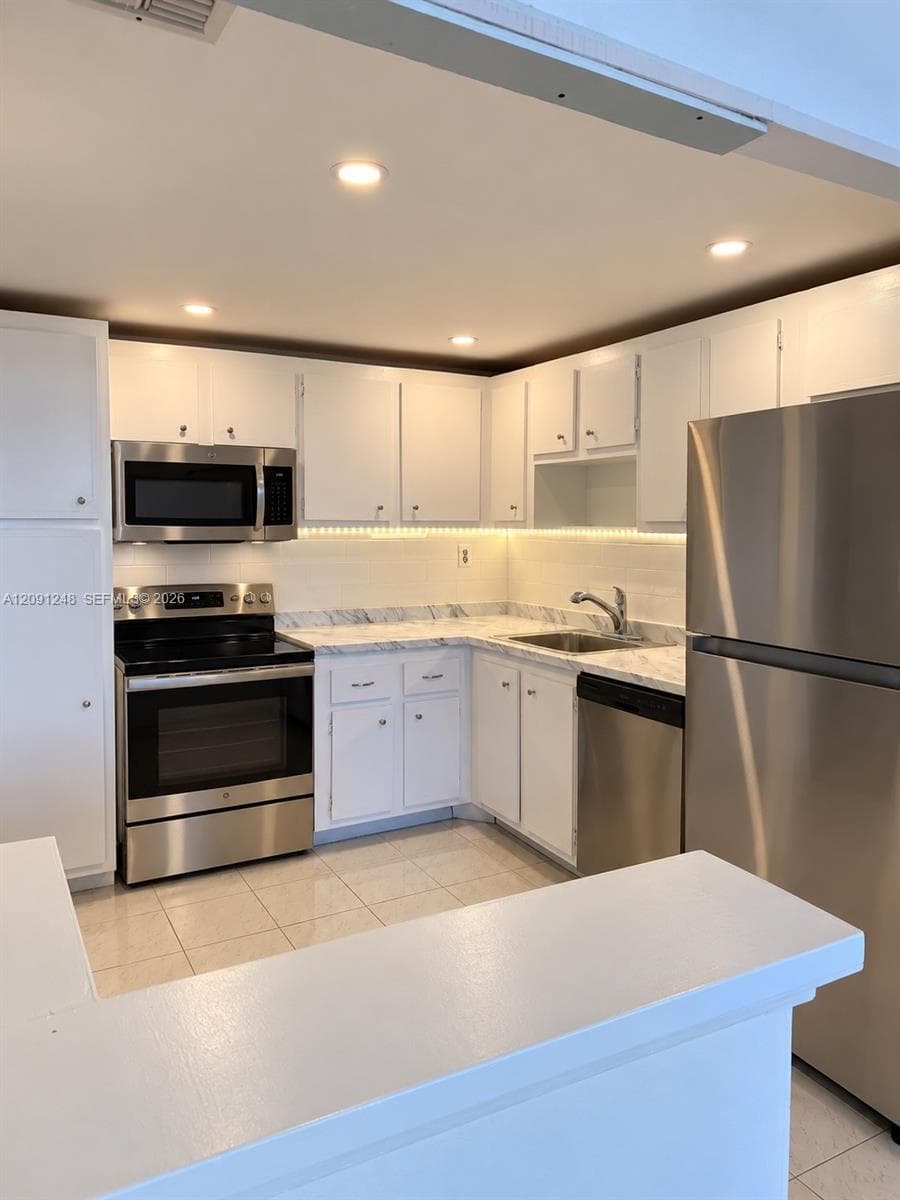 WATERGATE CONDOMINIUM NO · #212 in Hollywood - Photo 1