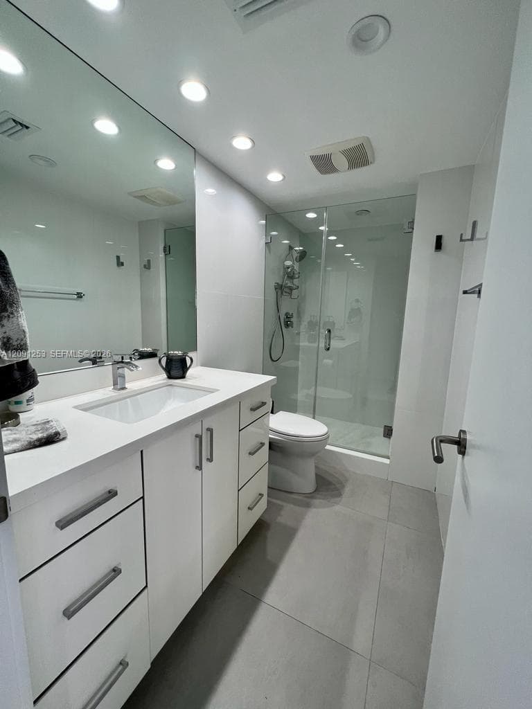 TURNBERRY TOWERS CONDO · #6D in Aventura - Photo 23