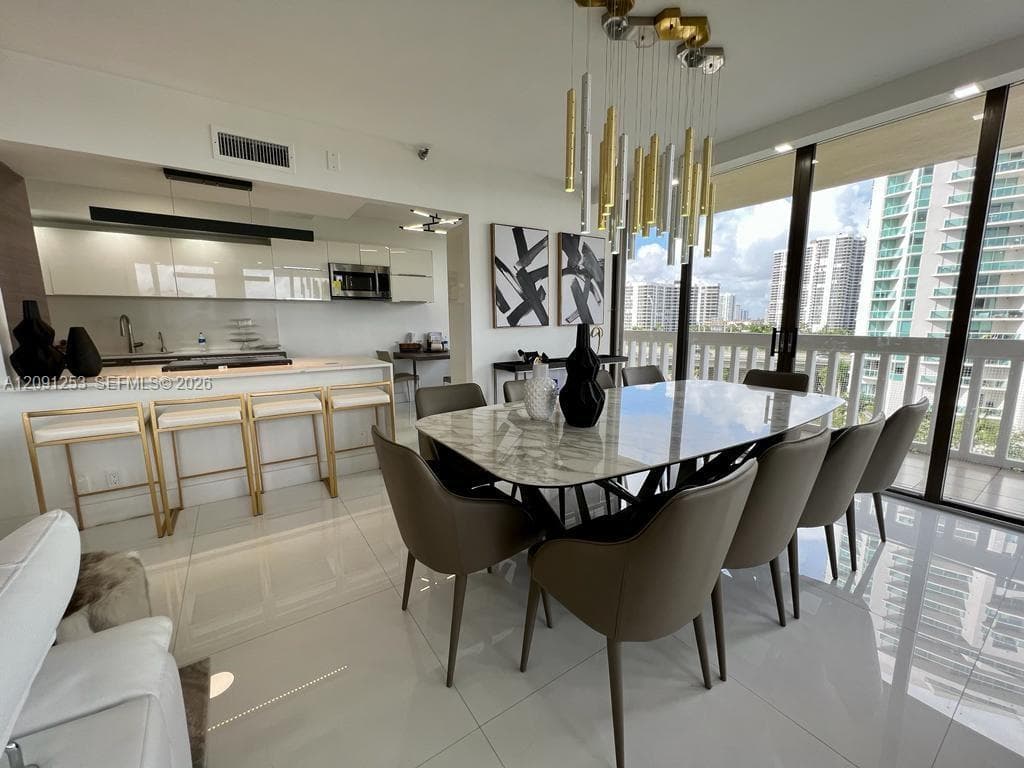 TURNBERRY TOWERS CONDO · #6D in Aventura - Photo 2
