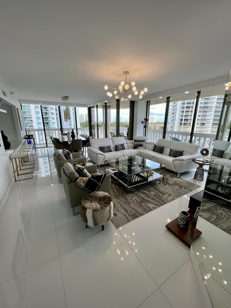 TURNBERRY TOWERS CONDO · #6D in Aventura - Photo 16