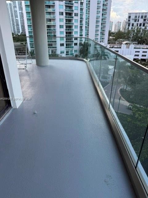 TURNBERRY TOWERS CONDO · #6D in Aventura - Photo 32