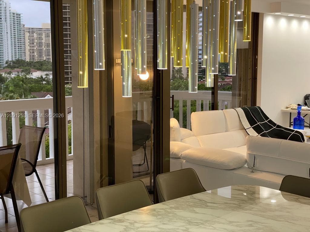 TURNBERRY TOWERS CONDO · #6D in Aventura - Photo 28