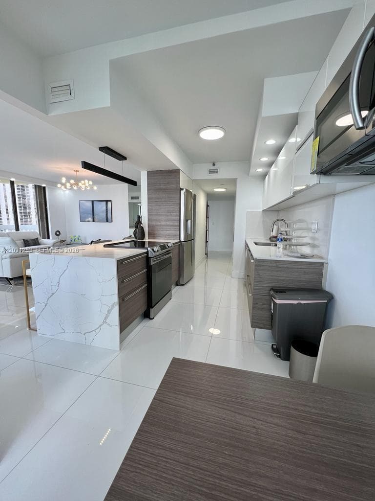 TURNBERRY TOWERS CONDO · #6D in Aventura - Photo 19