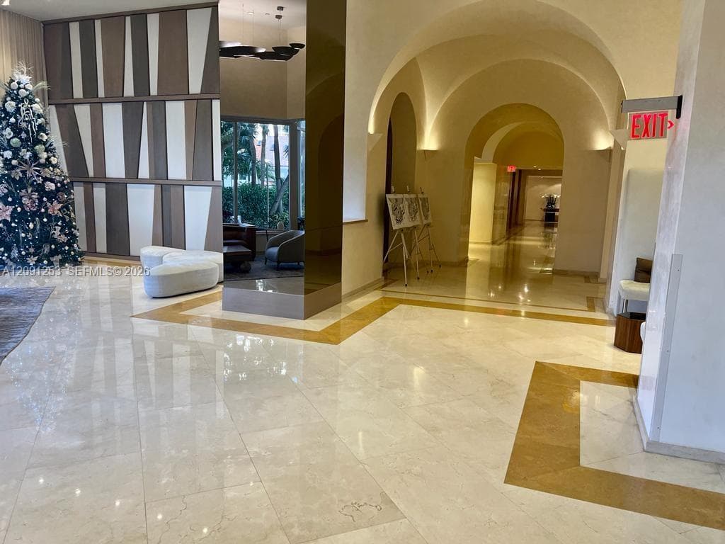 TURNBERRY TOWERS CONDO · #6D in Aventura - Photo 40